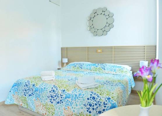 En-suite Iris on Rokova Street 1