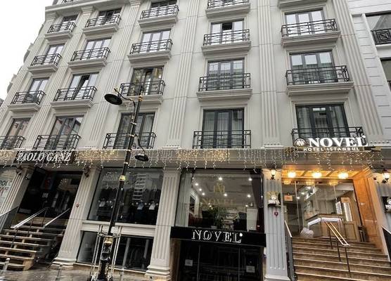 Novelty Hotel 1