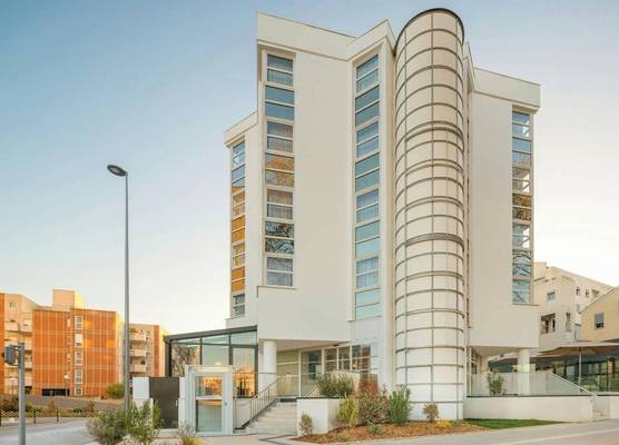 Four Points by Sheraton Reims Cathédrale 1