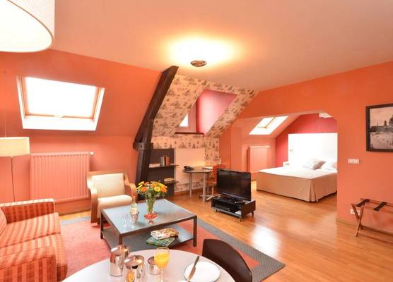 MAS Residence 1