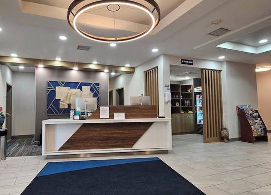 Holiday Inn Express & Suites TWIN FALLS by IHG 1