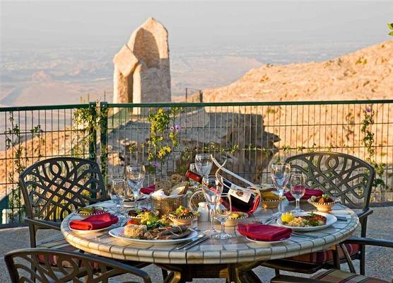 Oryx Grand Jebel Hafeet Hotel 1