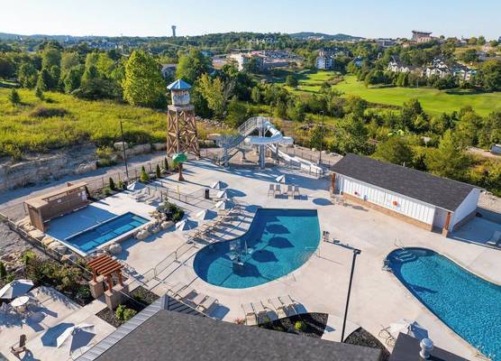 Grand Crowne Resort 1
