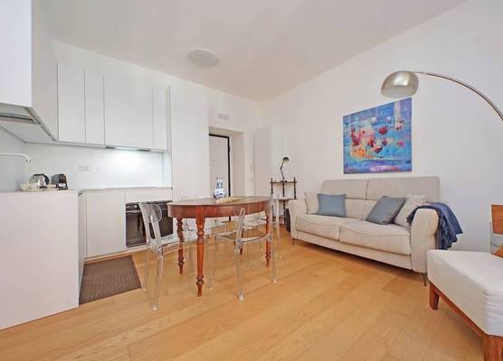 YCH Delightful flat near San Giovanni 1