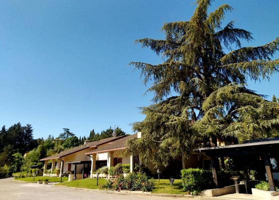 Montebello Park Hotel 1
