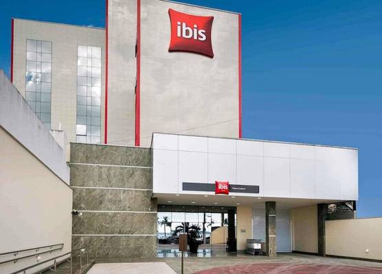 ibis Vitoria Praia de Camburi 1