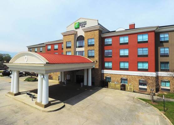 Holiday Inn Express & Suites BATON ROUGE -PORT ALLEN by IHG 1