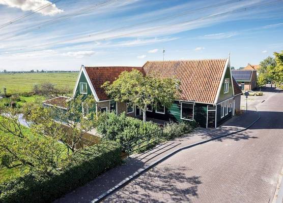 Boutique Hotel Jongwijs Westzaan 1