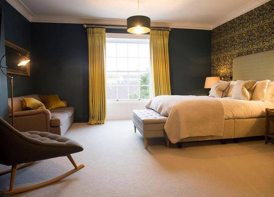 Purchases Restaurant & Accommodation 1