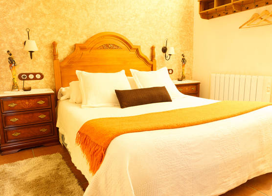 El Molí de Pontons suites con jacuzzi spa 1