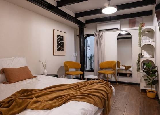 The Urban Chalet 1