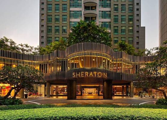 Sheraton Surabaya Hotel & Towers 1