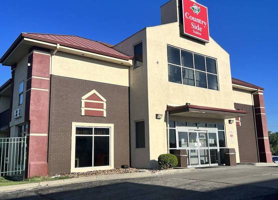 Countryside Suites Kansas City Independence I-70E Sports Complex Hotel 1