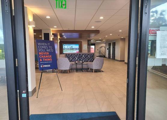 Holiday Inn Express & Suites FT LAUDERDALE N - EXEC AIRPORT by IHG 1