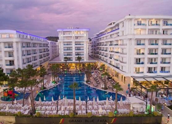 Grand Blue FAFA Resort & Spa 1