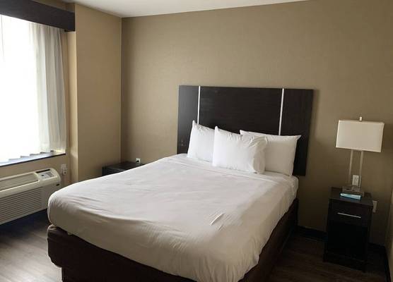 Pitkin Hotel 1