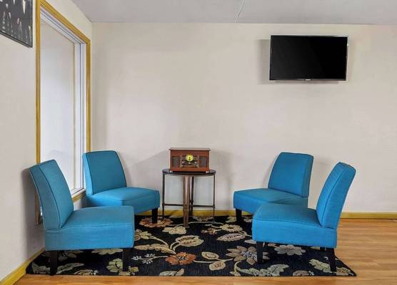 Signature Inn Danville 1