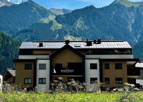 The Black Eagle Luxury Appartements 1