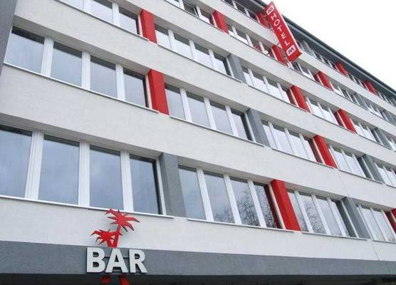 MEININGER Hotel Hamburg City Center 1