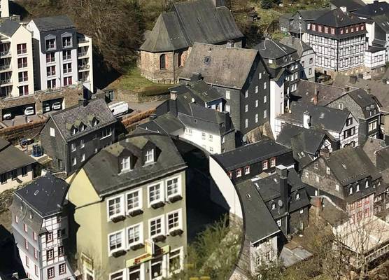 Hotel Alt Montjoie 1