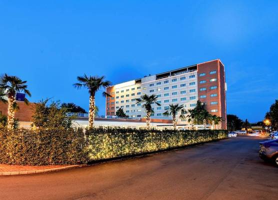 The Sydney Hotel 1