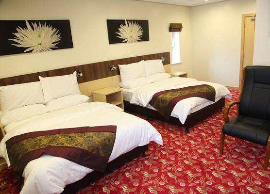 Cambridge Hotel 1