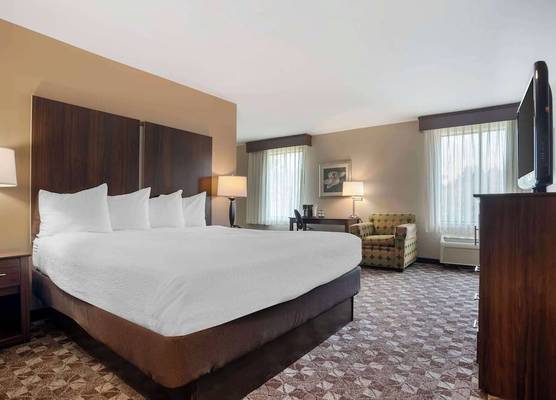 Best Western Plus Oak Mountain Inn 1