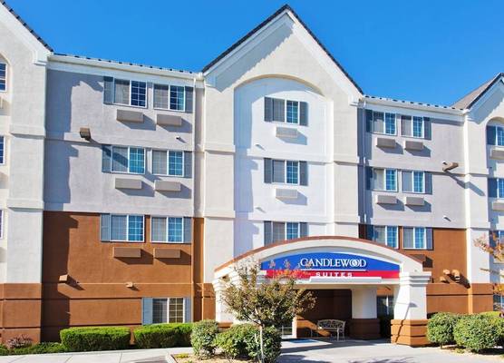 Candlewood Suites MEDFORD by IHG 1