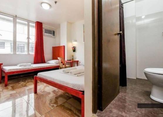 Stay Malate (Wanderers Guest House) 1