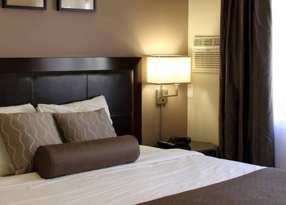Helm's Inn 1