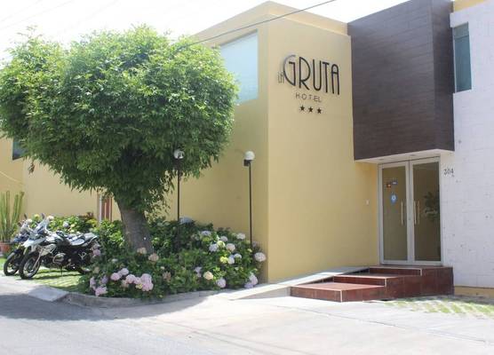 Hotel La Gruta 1