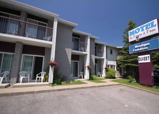 Motel de l'Anse a l'Eau 1