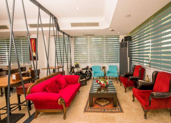 Mera Park Hotel 1