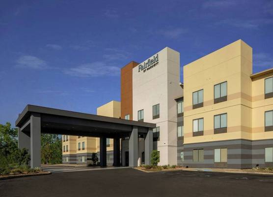 Fairfield Inn & Suites by Marriott Lafayette South 1