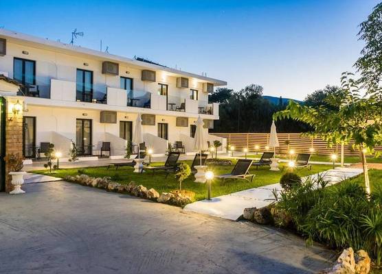 Rooms 48 by Zante Plaza 1