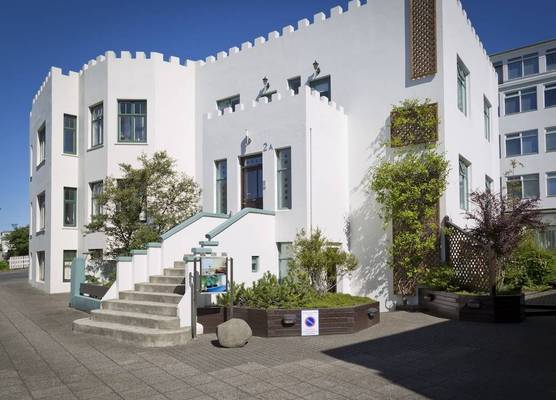 Castle House Luxury Apartments 1