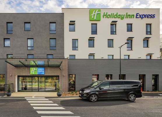 Holiday Inn Express MARNE-LA-VALLÉE VAL D'EUROPE by IHG 1
