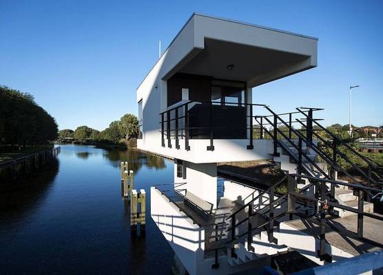 SWEETS - Meeuwenpleinbrug 1