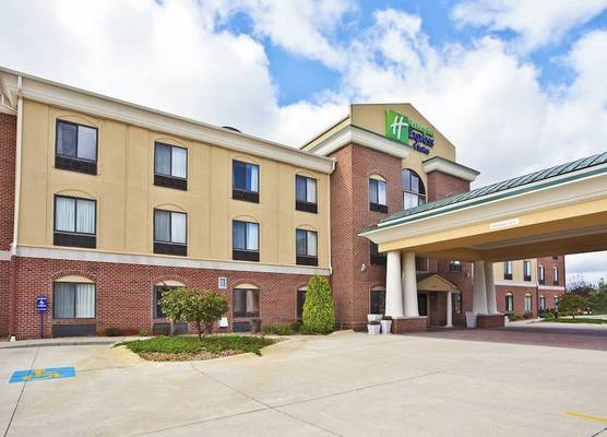 Holiday Inn Express & Suites GOSHEN by IHG 1