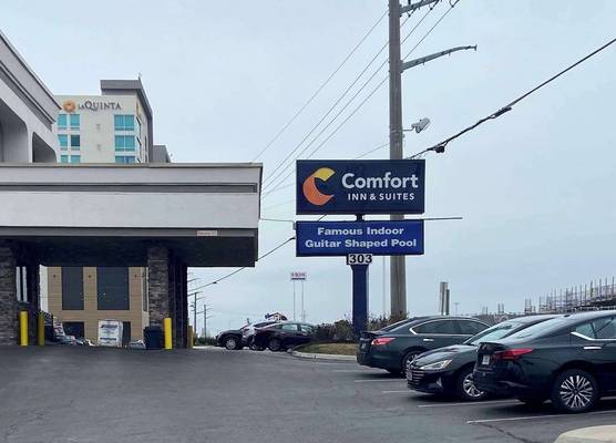 Comfort Inn & Suites Nashville Downtown – Stadium 1