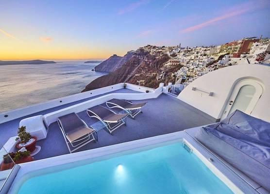 Trieris Villa & Suites 1