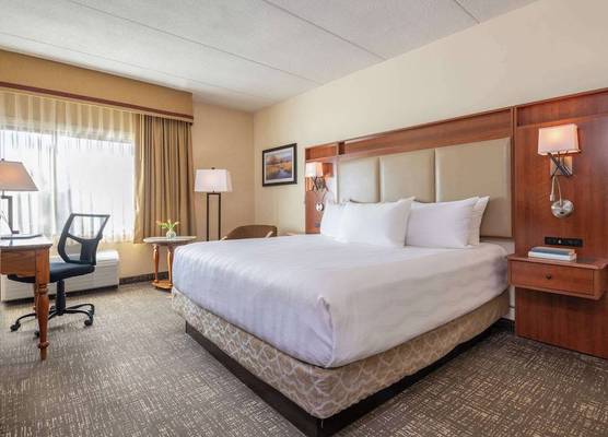 Best Western Plus Waterbury - Stowe 1