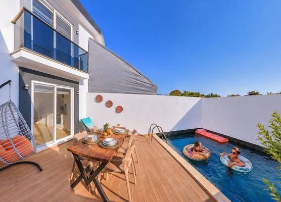 Villa Ay 1
