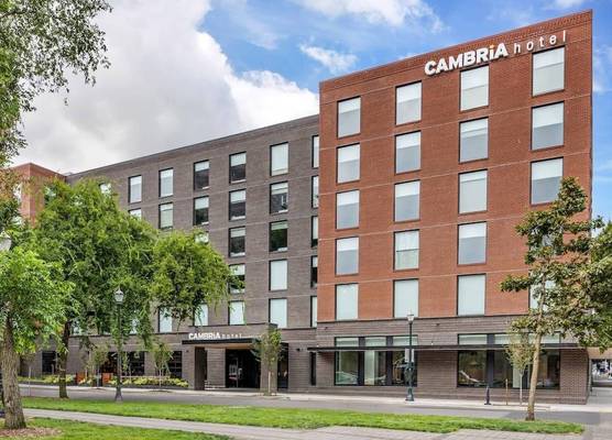 Cambria Hotel Portland - Pearl District 1