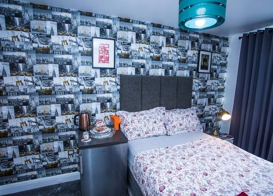 Remarkable 2-bed Apartment With Sea View 1