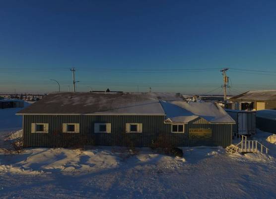 IceBerg Inn 1