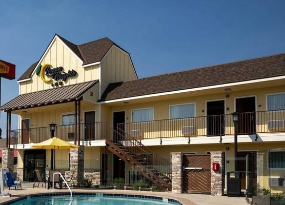 Lemon Heights Inn 1
