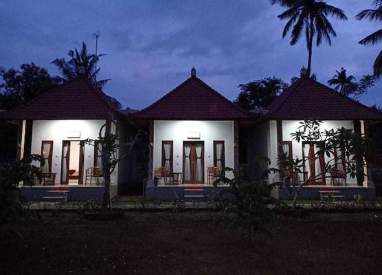 Santhi Guna Bungalow 1
