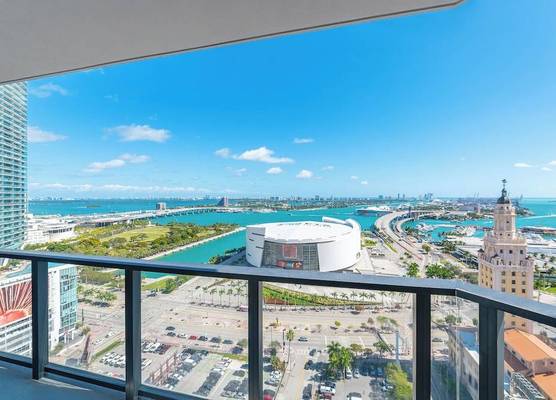 Global Luxury Suites Miami Worldcenter 1
