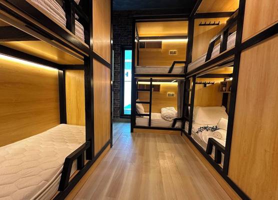 Luxury Hostel Bedspace in Downtown 1